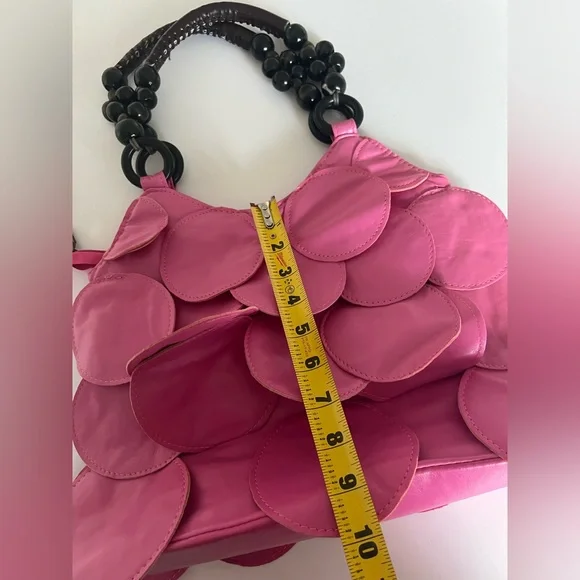 Vintage Leather Barbie Pink Tote Bag with petals and beads - Picture 4 of 7